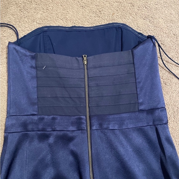 Alice + Olivia Athena Jumpsuit SZ 4 NWT - Picture 6 of 10